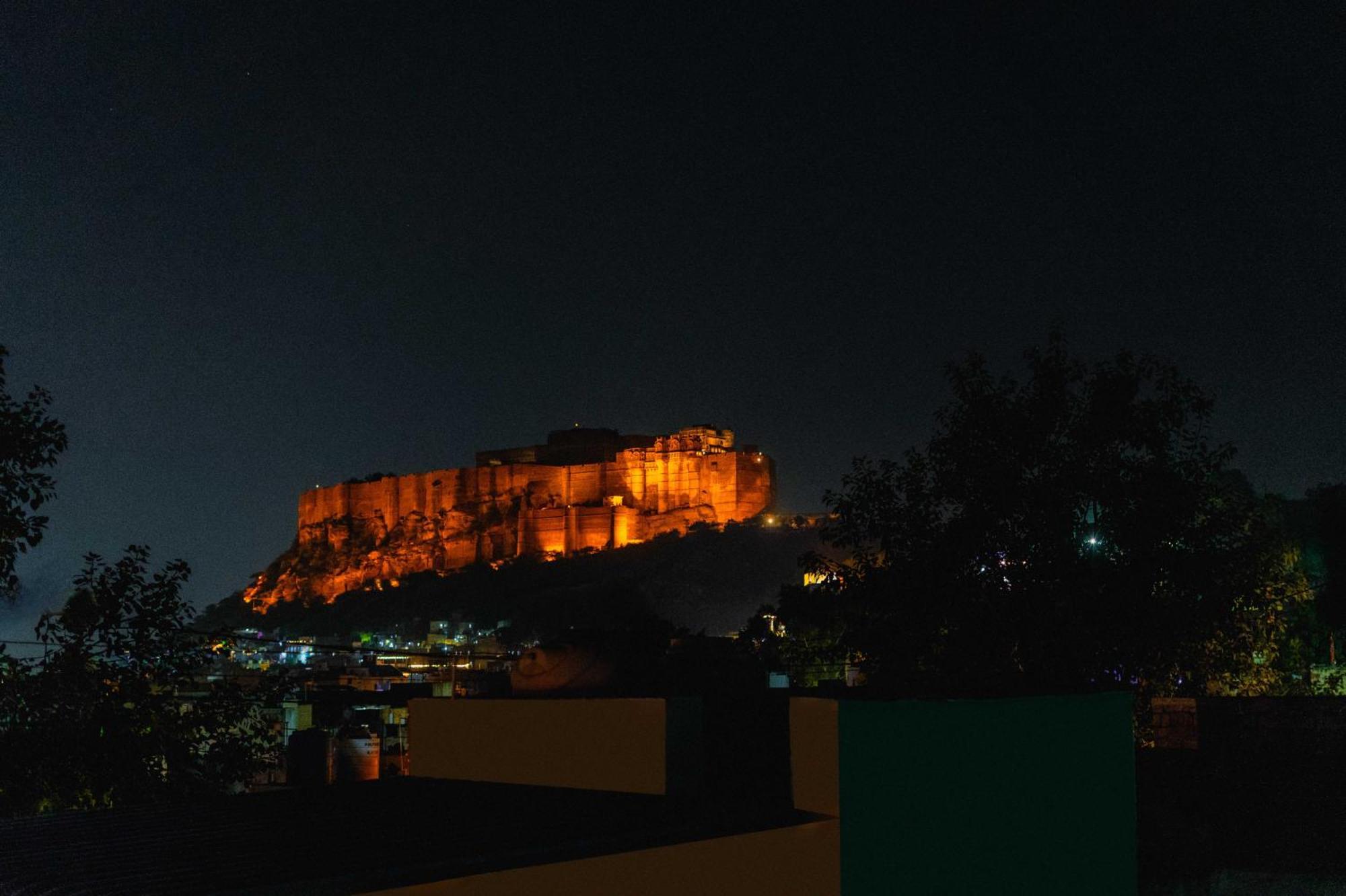 Hotel Hinduja Mehrangarh Fort Джодхпур Екстер'єр фото